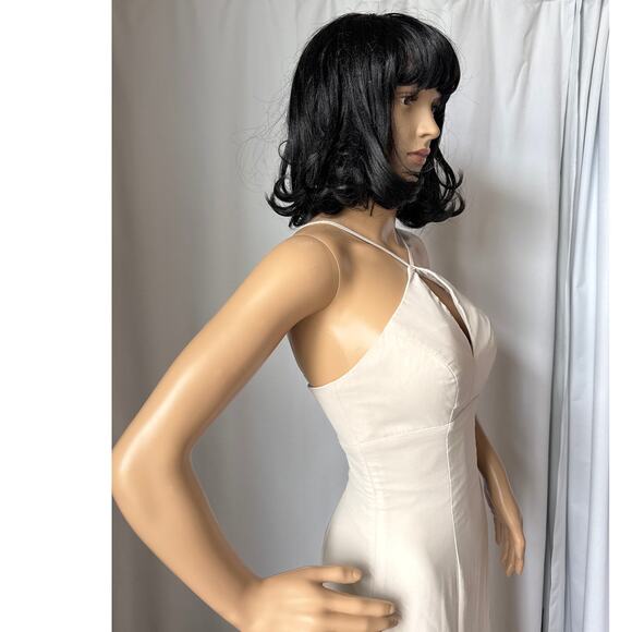 Azazie sexy fitted keyhole halter formal maxi Champagne. dress XXS - Picture 9 of 14